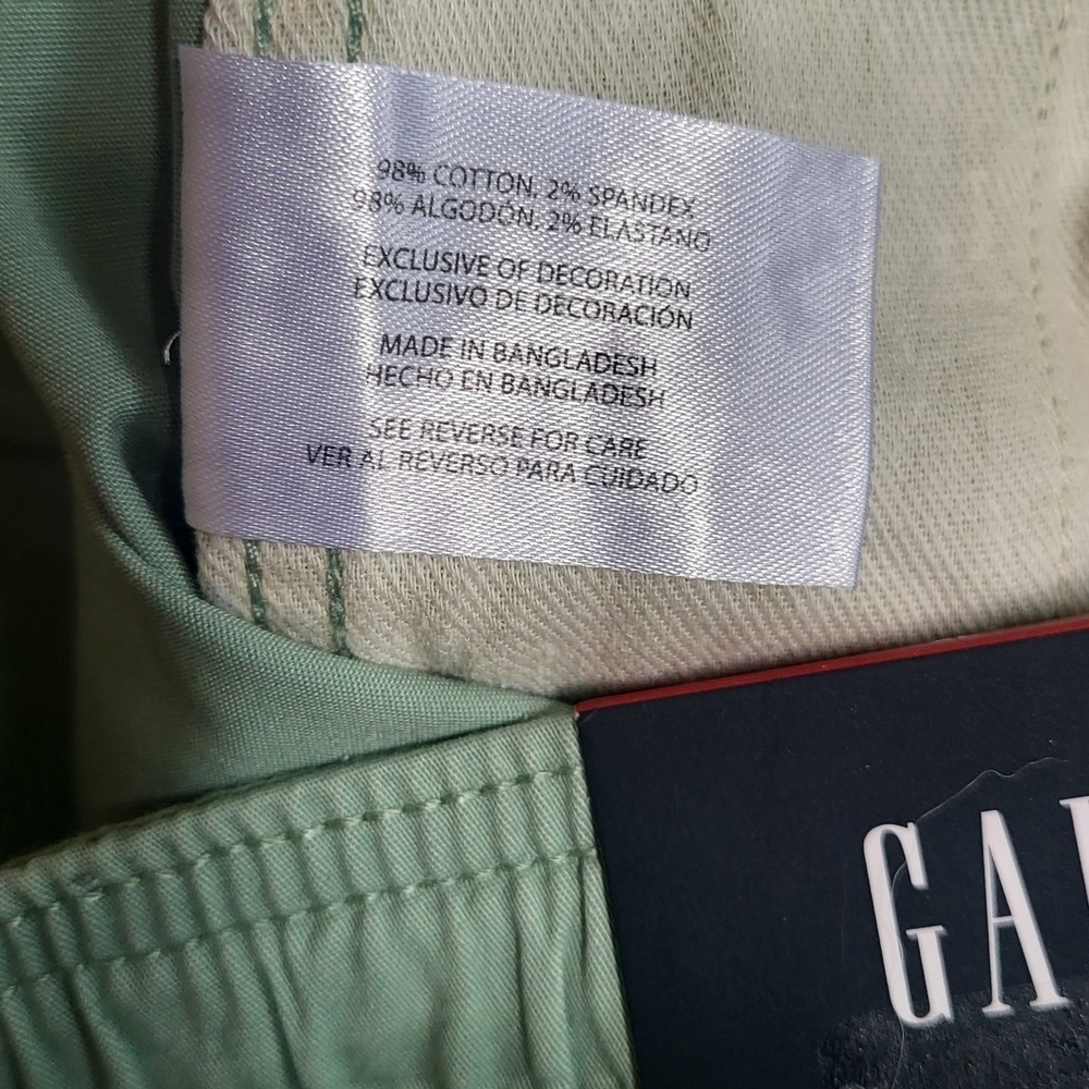 GAP NWT Light Green Casual Shorts.Size XL, Cotton - Picture 8 of 11